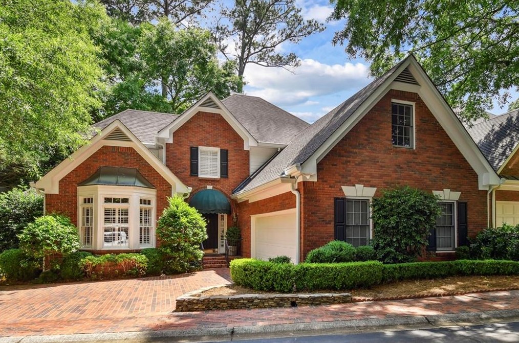 10 Westminster Close Dr, Atlanta, GA 30327-1604