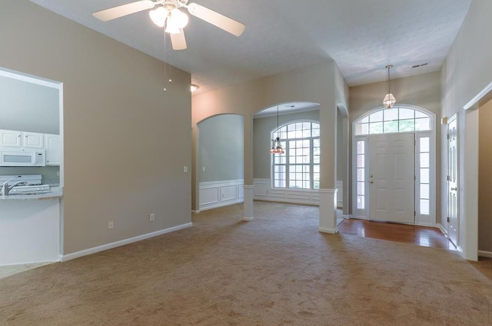 2433 Radcliff Dr, Lawrenceville GA 30043-2002 exterior