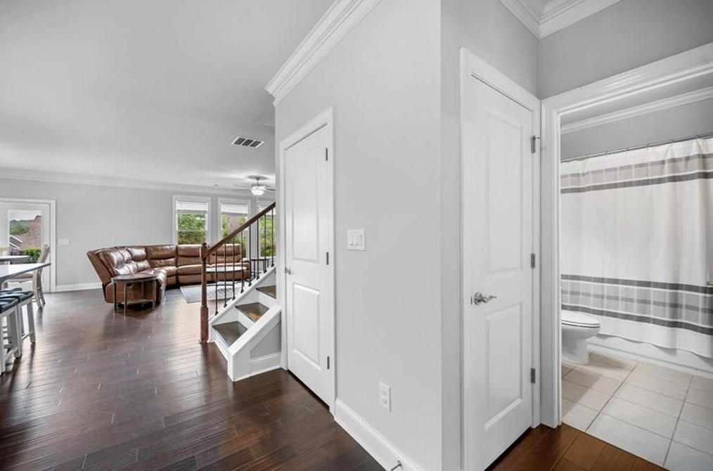 7043 Tree House Way, Flowery Branch GA  30542-7546 exterior