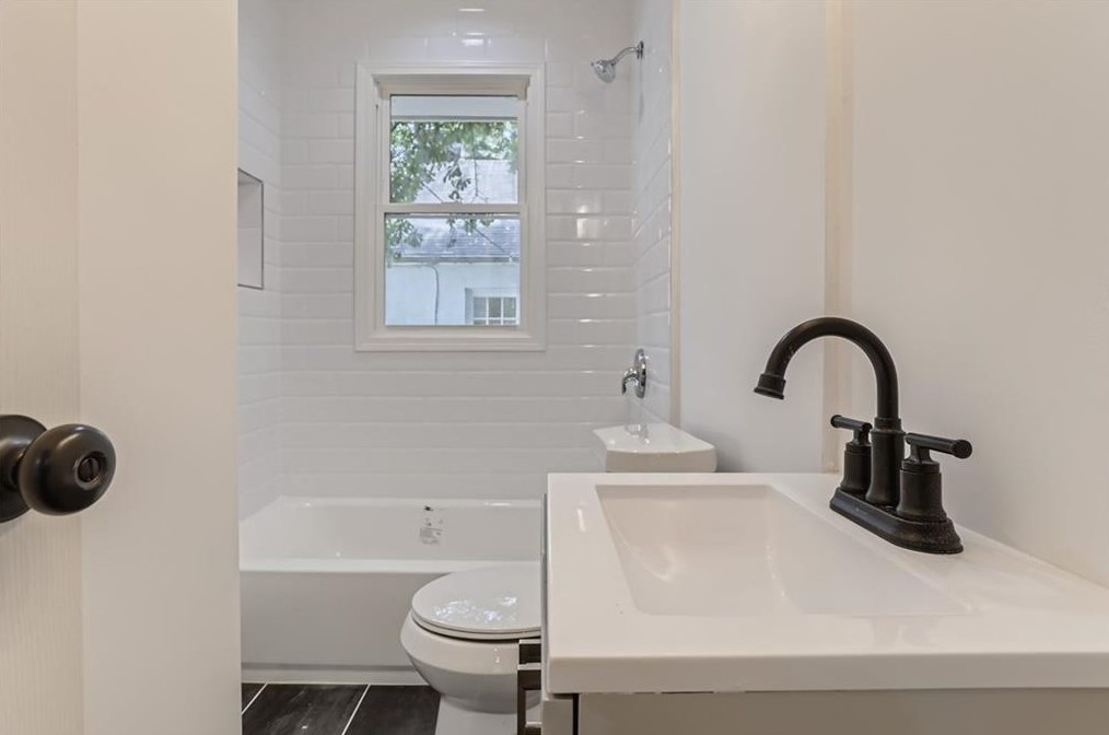 319 Greenwood Ave, Decatur GA  30030-3618 exterior