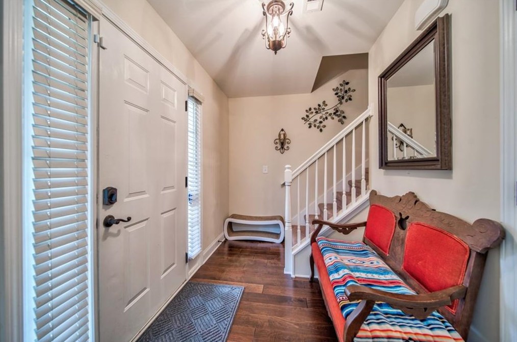 8249 Mountain Glen Dr, Clermont, GA 30527