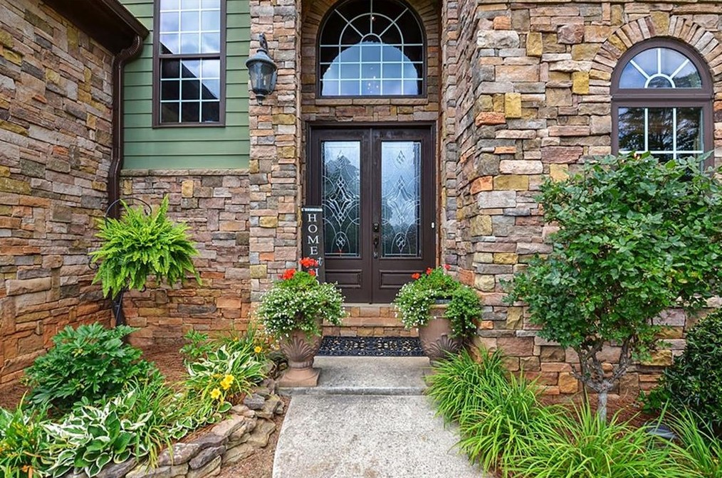 785 Chesterra Dr, Dahlonega, GA 30533
