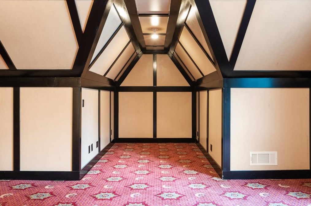 2665 Northside Dr, Atlanta GA  30305-3515 exterior