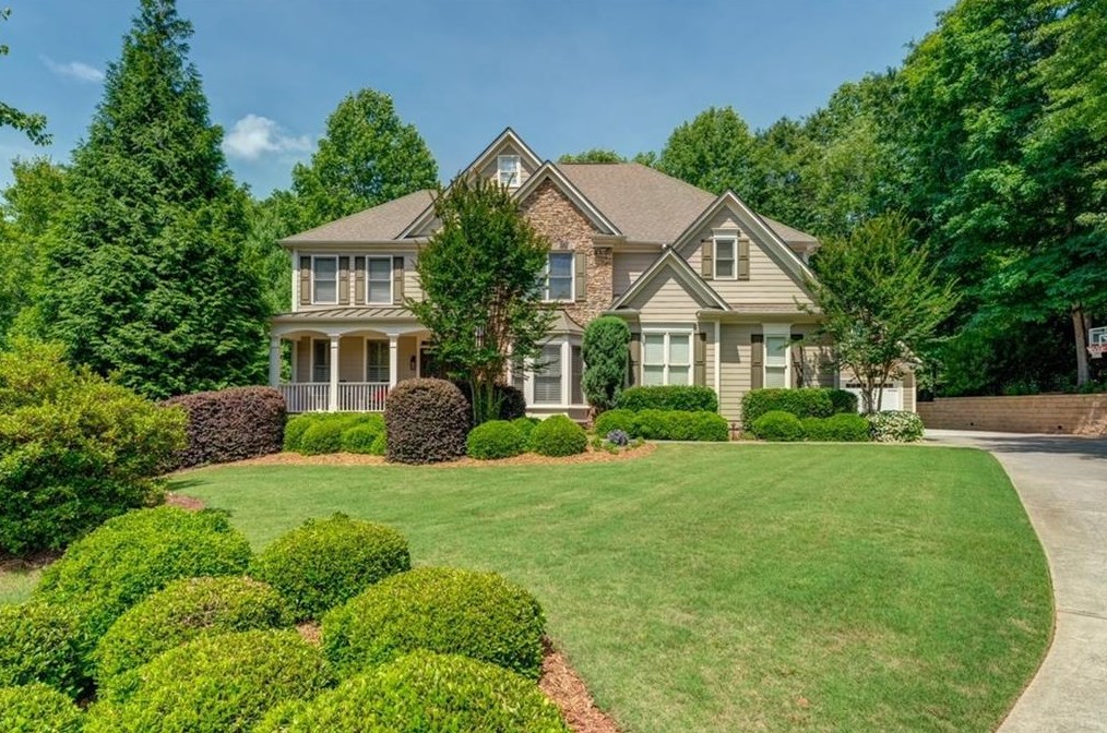 4020 Little Falls Dr, Cumming, GA 30041-1568