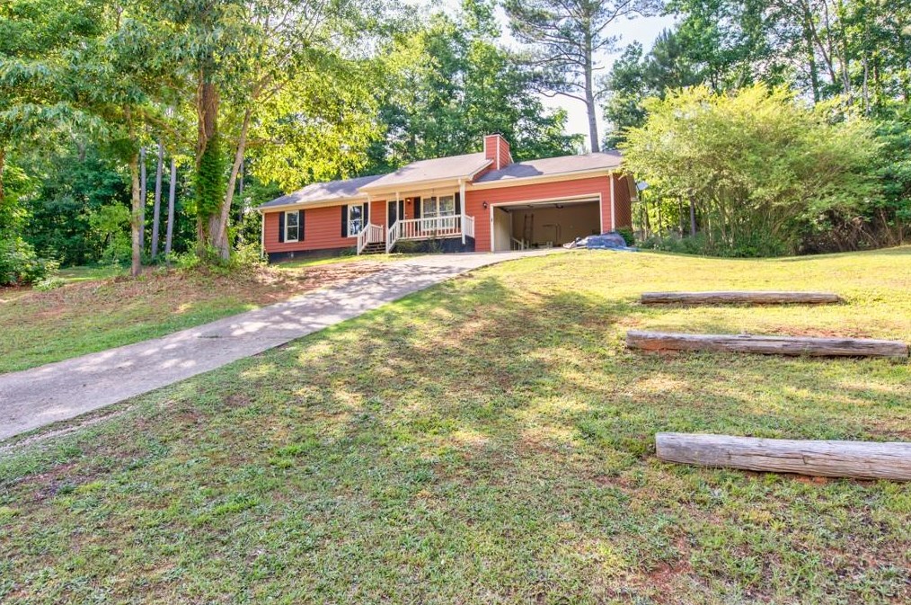 1303 Ridgeview Rd, Auburn, GA 30011