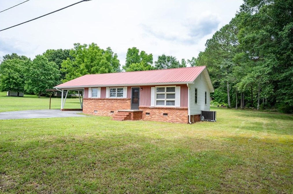 830 Lovers Lane Rd, Calhoun, GA 30701-4630