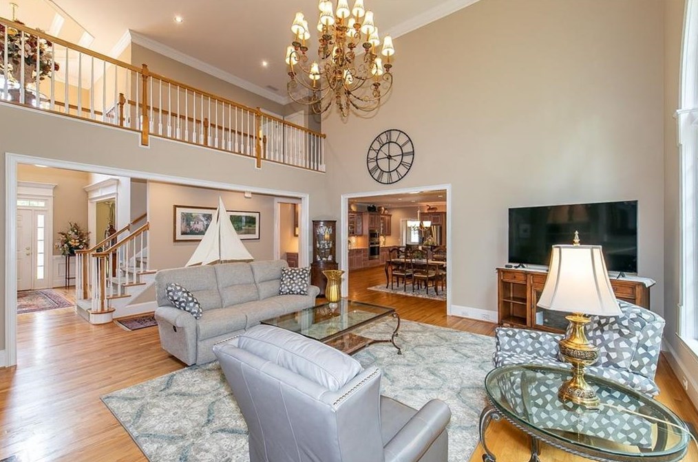 2040 Bent Crk Mnr, Alpharetta GA exterior