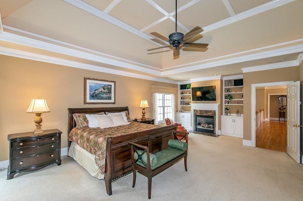 2040 Bent Crk Mnr, Alpharetta GA exterior