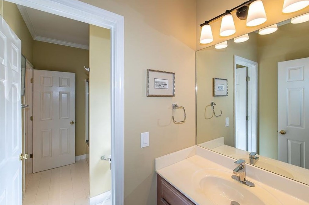 2040 Bent Crk Mnr, Alpharetta GA exterior