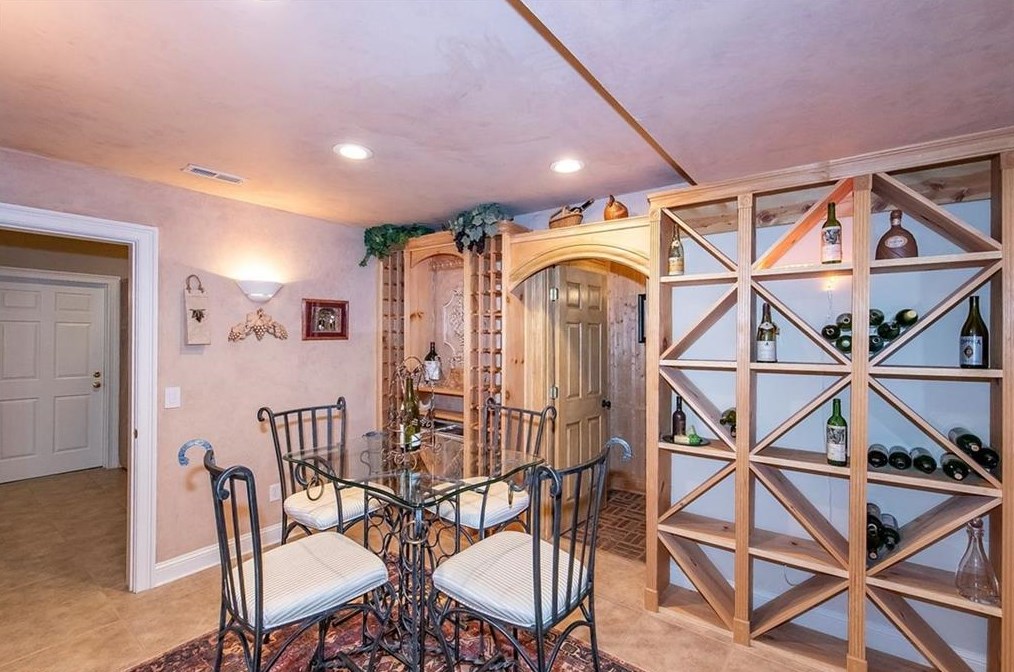 2040 Bent Crk Mnr, Alpharetta GA exterior