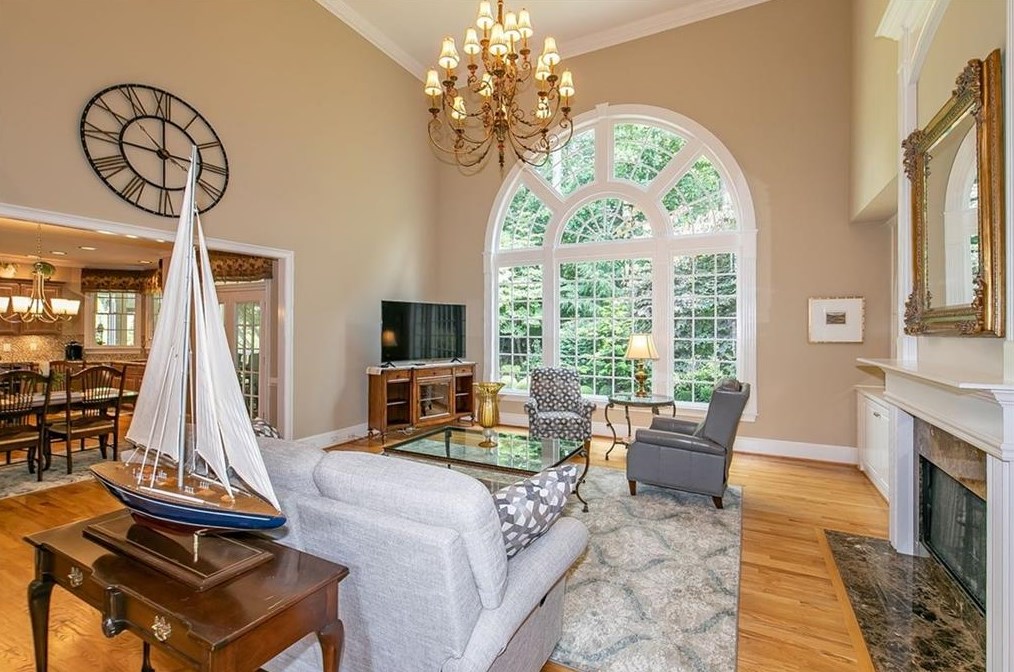 2040 Bent Crk Mnr, Alpharetta GA exterior