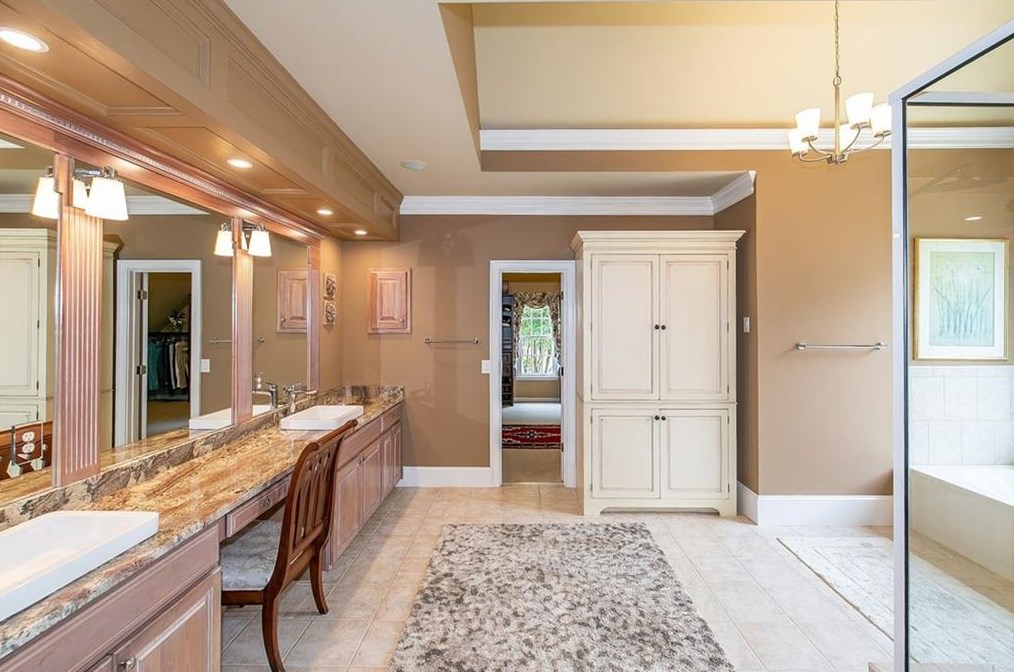 2040 Bent Crk Mnr, Alpharetta GA exterior