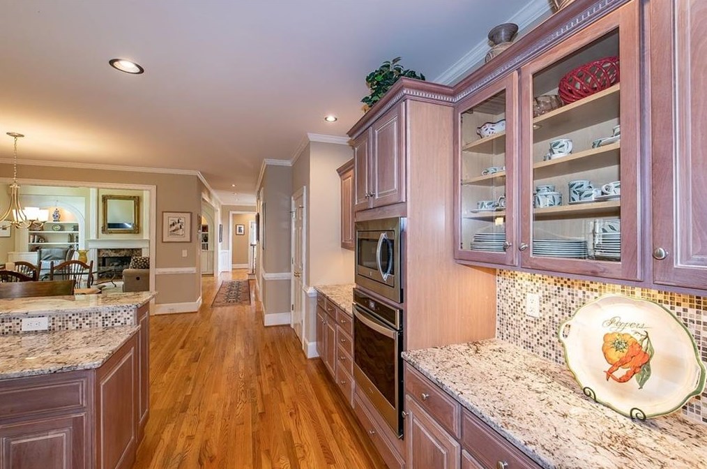 2040 Bent Crk Mnr, Alpharetta GA exterior