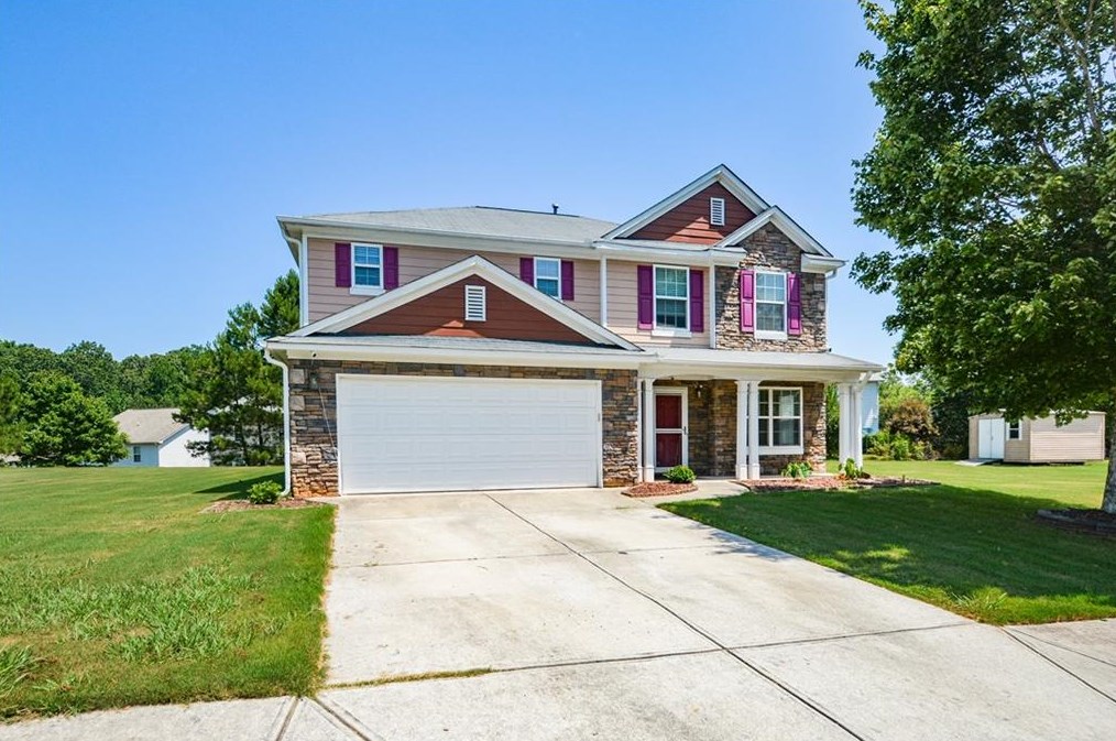 994 Forest Knoll Ct, Lithia Springs, GA 30122-3640