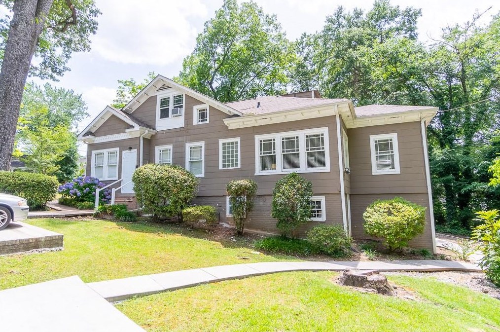 126 Terrace Dr, Atlanta, GA 30305-4376