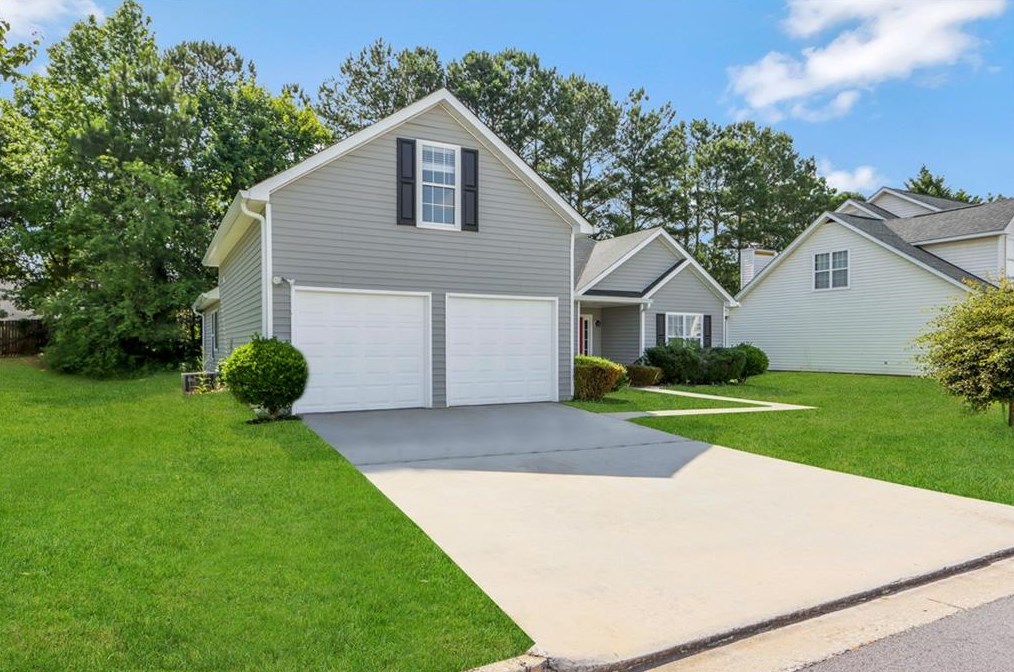 2738 Field Spring Dr, Lithonia, GA 30058