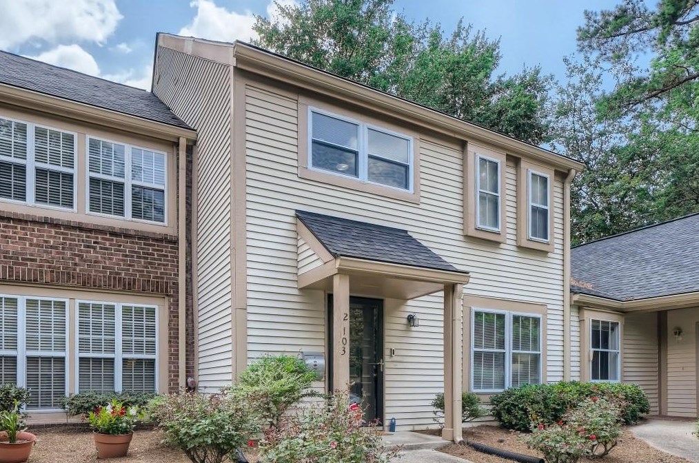 2103 Simsbury Ln, Atlanta GA 30338-6511 exterior