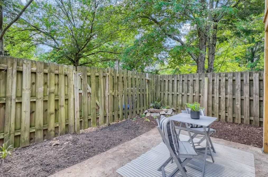 2103 Simsbury Ln, Atlanta GA 30338-6511 exterior