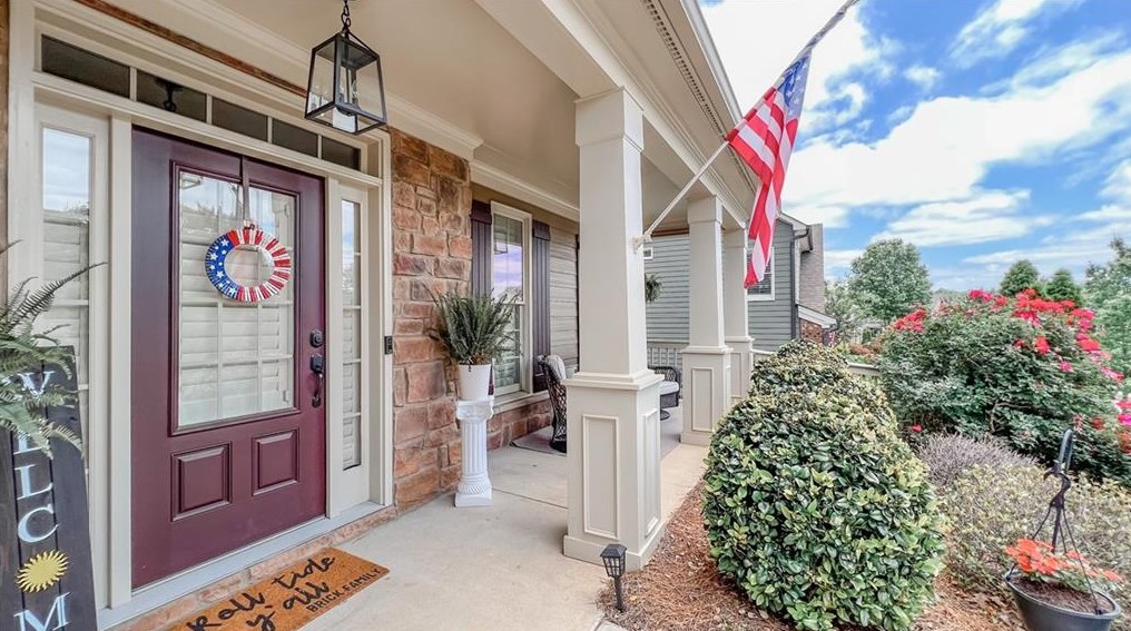 7216 Lake Sterling Blvd, Flowery Branch GA  30542-5007 exterior