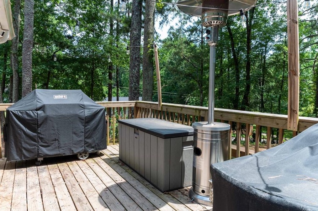 3490 Larkspur Ter, Decatur GA  30032-4841 exterior