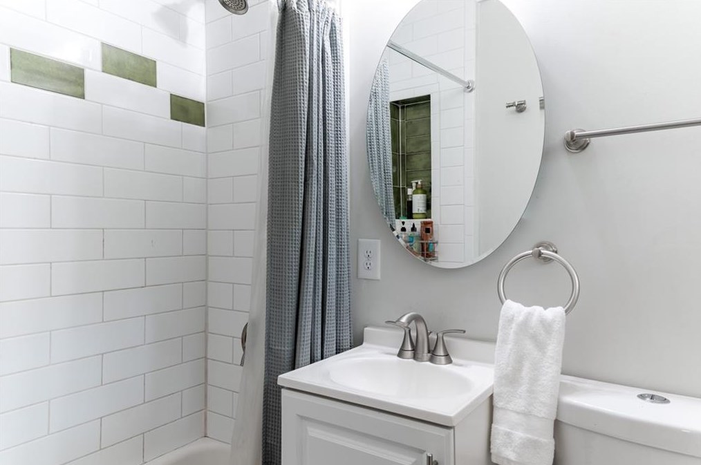 3490 Larkspur Ter, Decatur GA  30032-4841 exterior