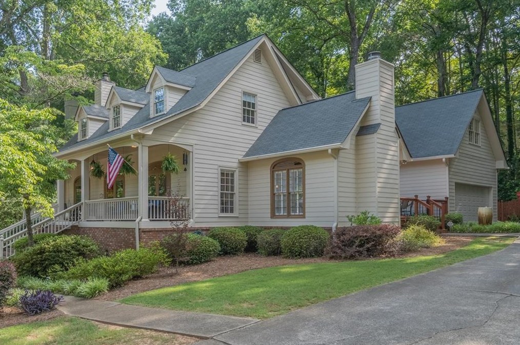 320 Sageglen Rd, Lawrenceville, GA 30044-5269