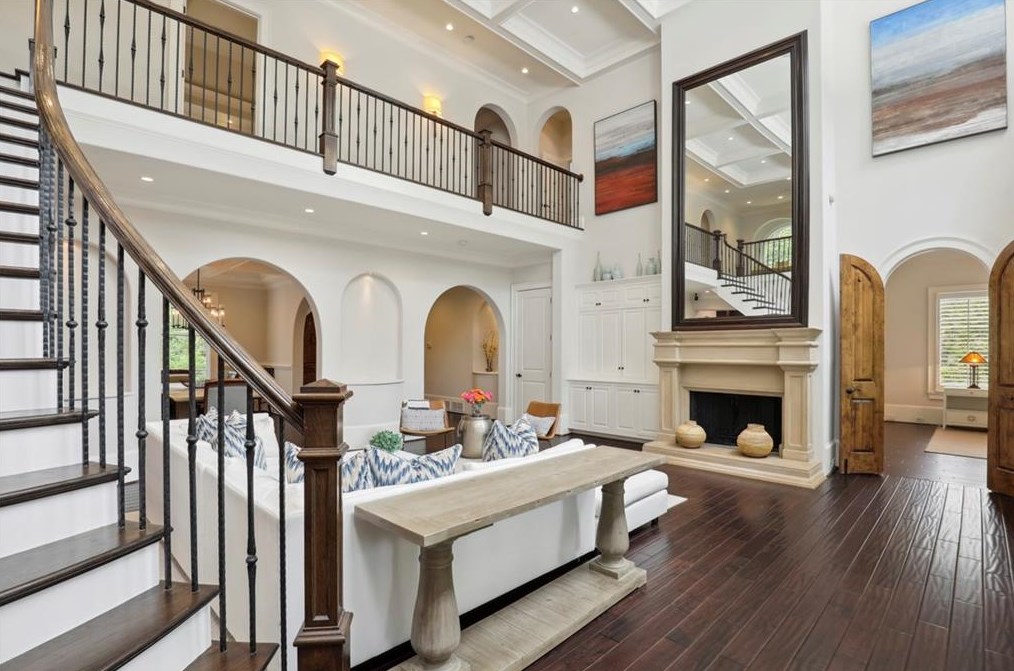 37 Wieuca Rd, Atlanta GA  30342-3217 exterior