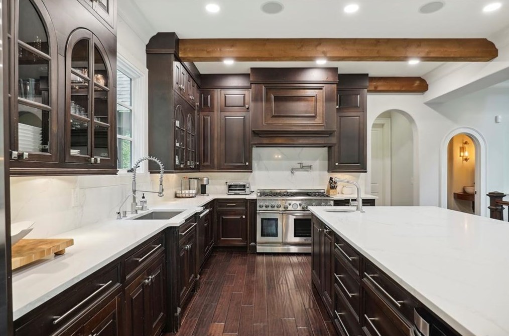 37 Wieuca Rd, Atlanta GA  30342-3217 exterior