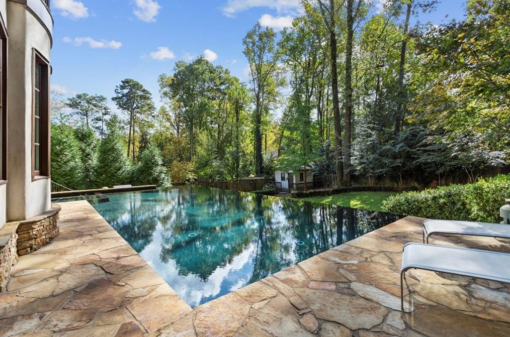 37 Wieuca Rd, Atlanta GA  30342-3217 exterior
