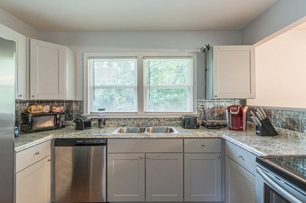 2175 Glendale Dr, Decatur GA  30032-5809 exterior