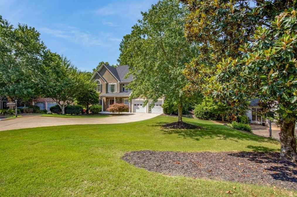 455 Laurian View Ct, Roswell, GA 30075-7300