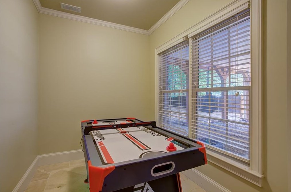 3766 Wescott Cv, Atlanta GA  30319-1625 exterior