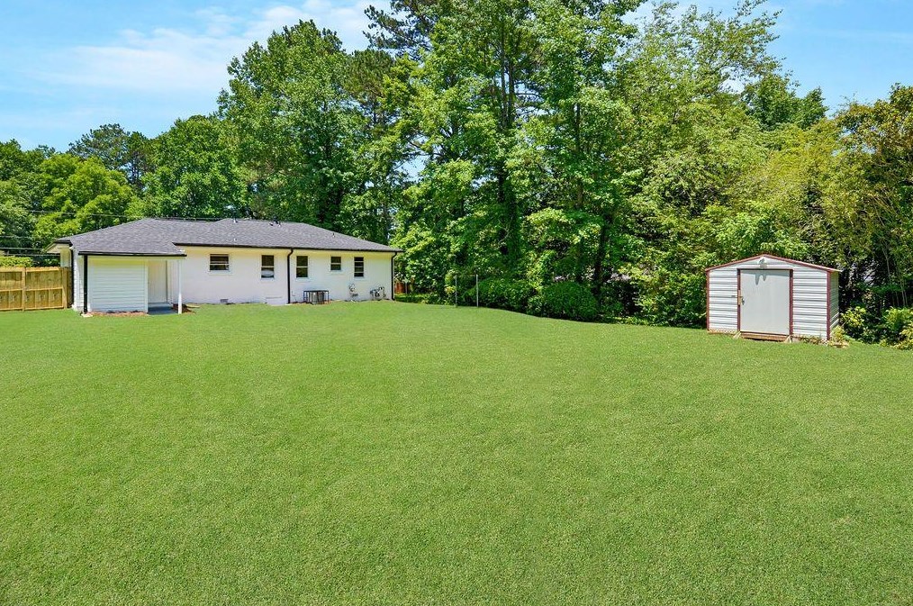 2412 Wood Valley Dr, Atlanta GA  30344-2240 exterior
