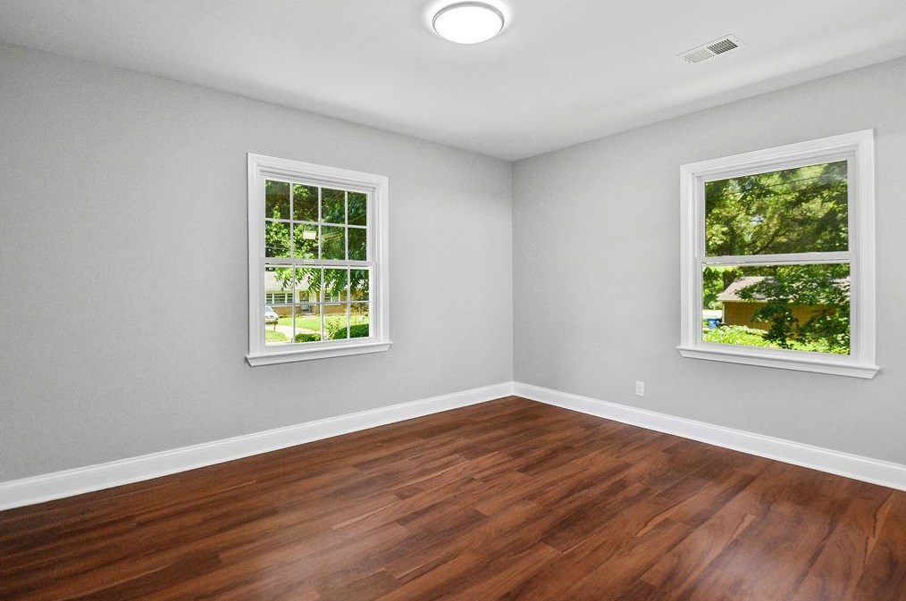 2412 Wood Valley Dr, Atlanta GA  30344-2240 exterior
