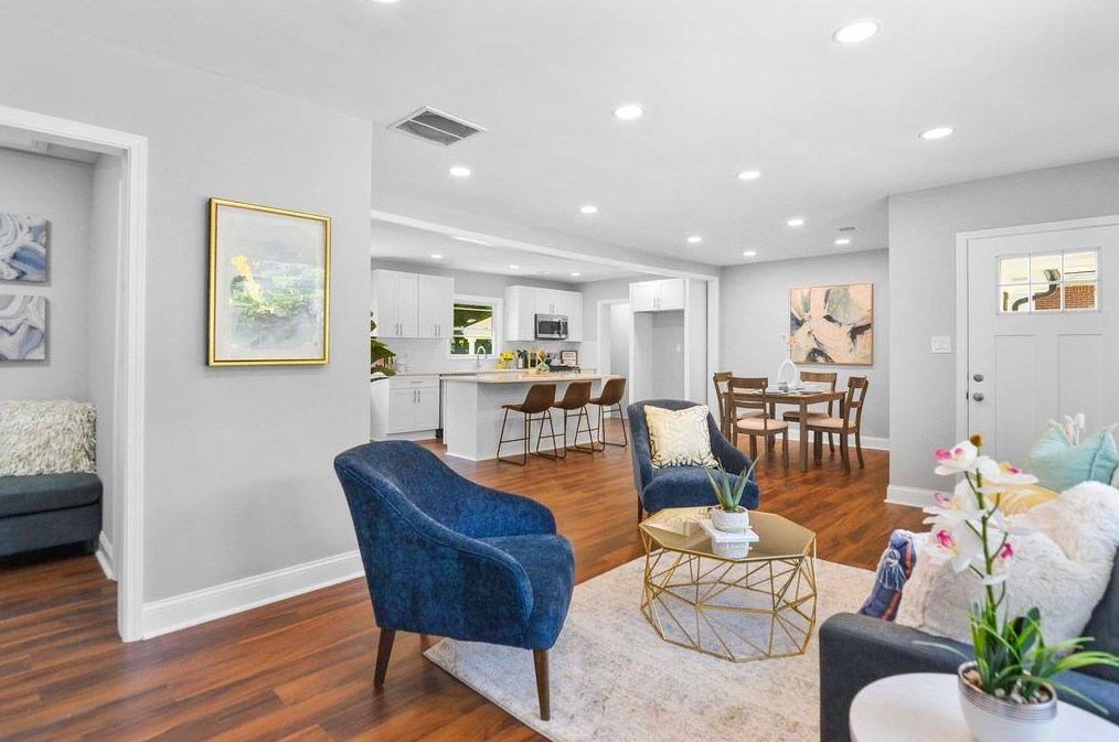 2412 Wood Valley Dr, Atlanta GA  30344-2240 exterior