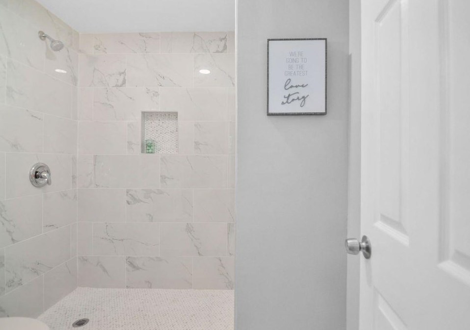 2412 Wood Valley Dr, Atlanta GA  30344-2240 exterior