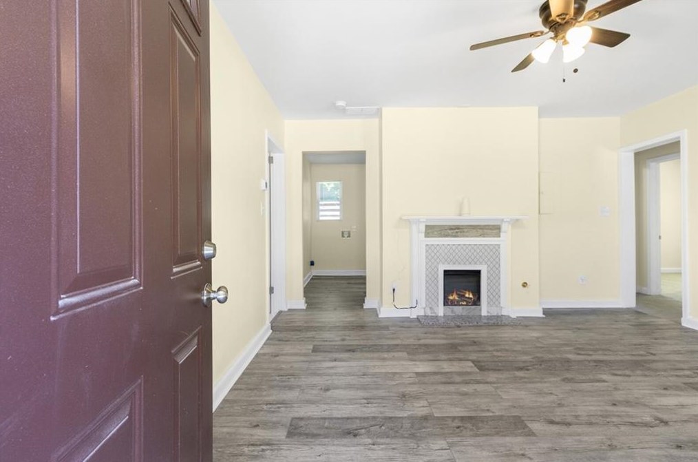 1132 Oak Knoll Ter, Atlanta GA  30315-5214 exterior