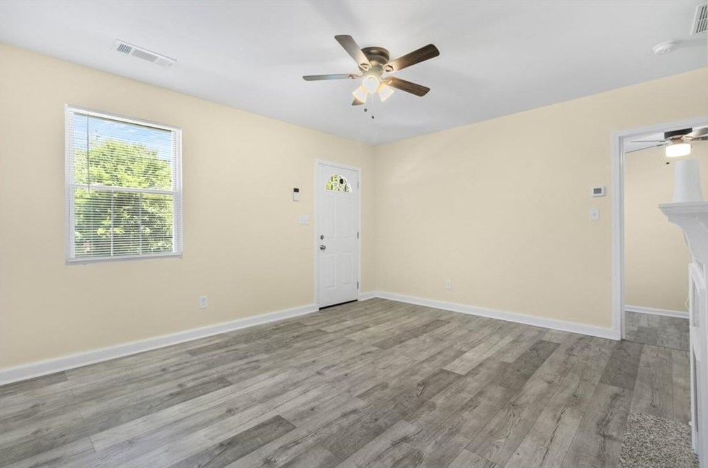 1132 Oak Knoll Ter, Atlanta GA  30315-5214 exterior