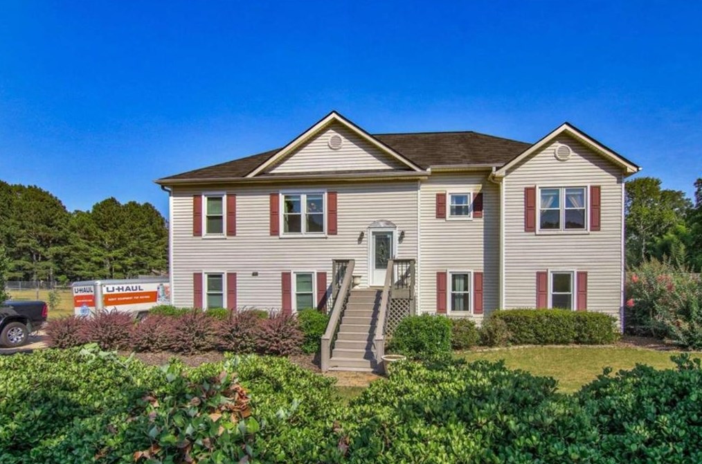 50 Ewing Dr, Social Circle, GA 30025