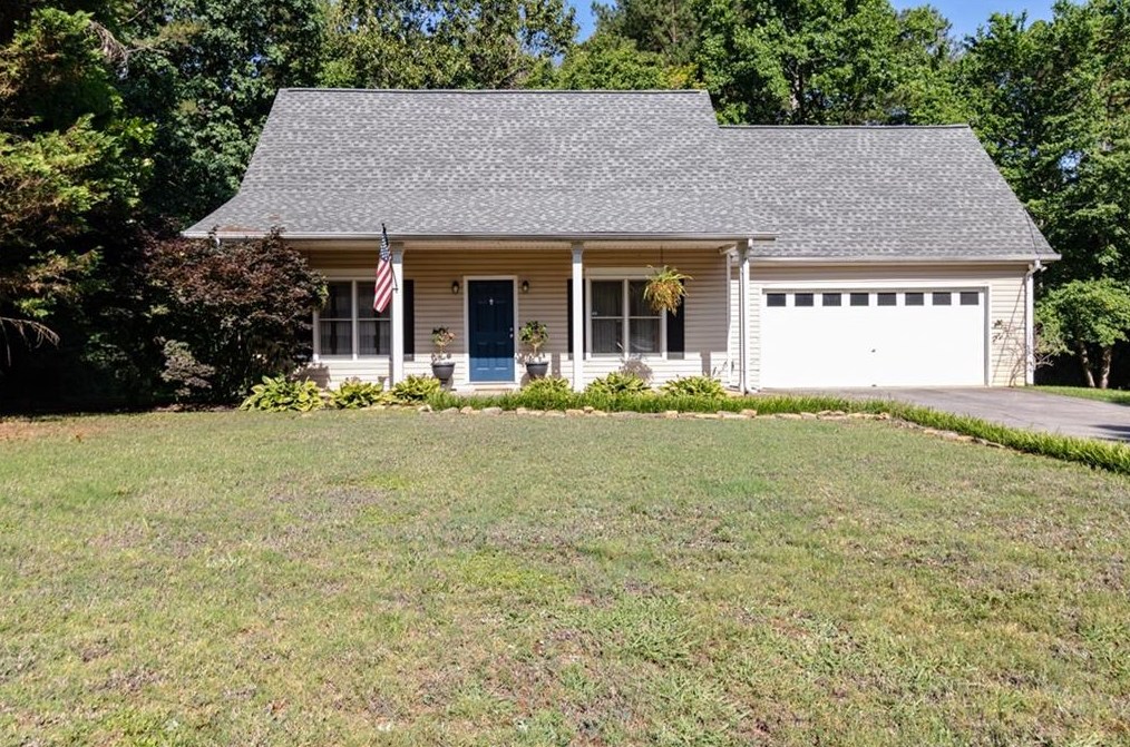 77 Willow Bend Dr, Euharlee, GA 30121-4773