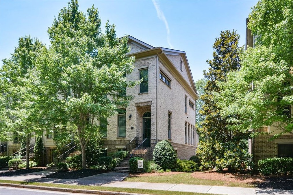 801 Park Manor Dr, Smyrna, GA 30082-2820