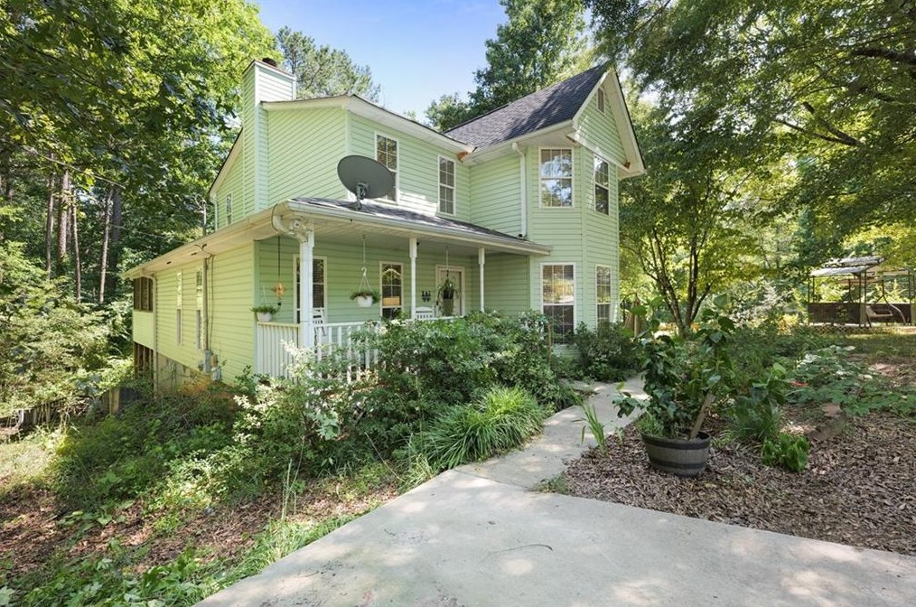 8360 Knight Rd, Gainesville, GA 30506-6423