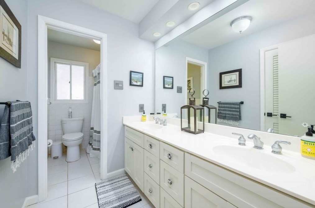 5255 Mount Vernon Pkwy, Atlanta GA  30327-4733 exterior