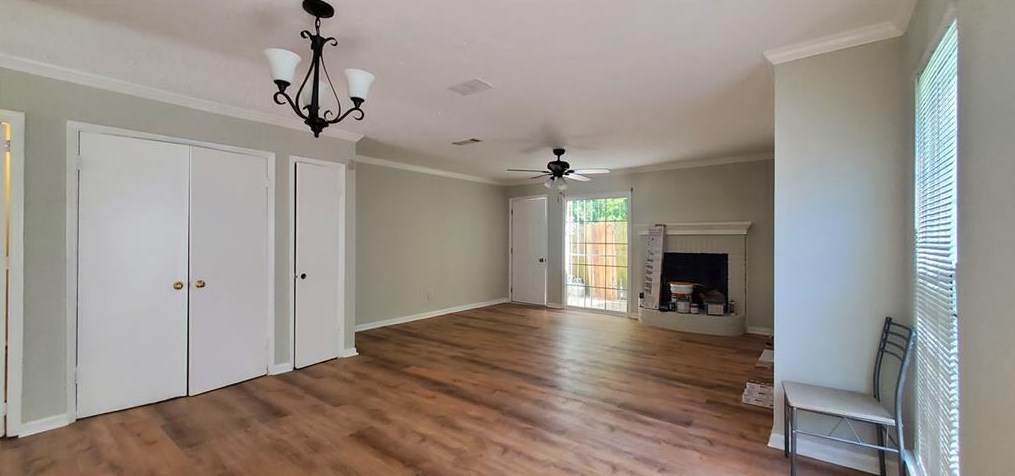 894 Glynn Oaks Dr, Clarkston, GA 30021