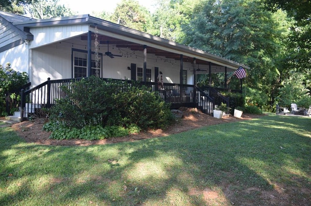 6143 Jones, Flowery Branch, GA 30542