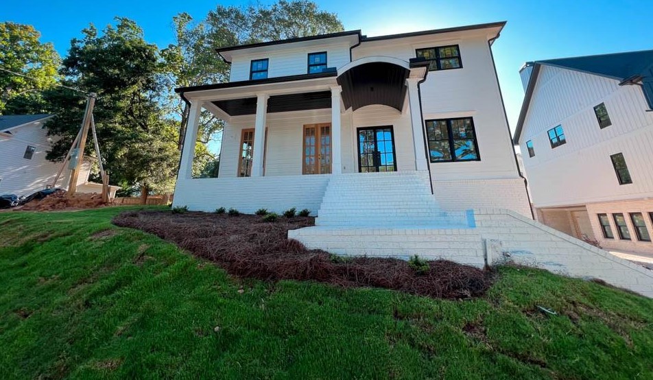 1361 Wessyngton Rd, Atlanta GA  30306-3244 exterior