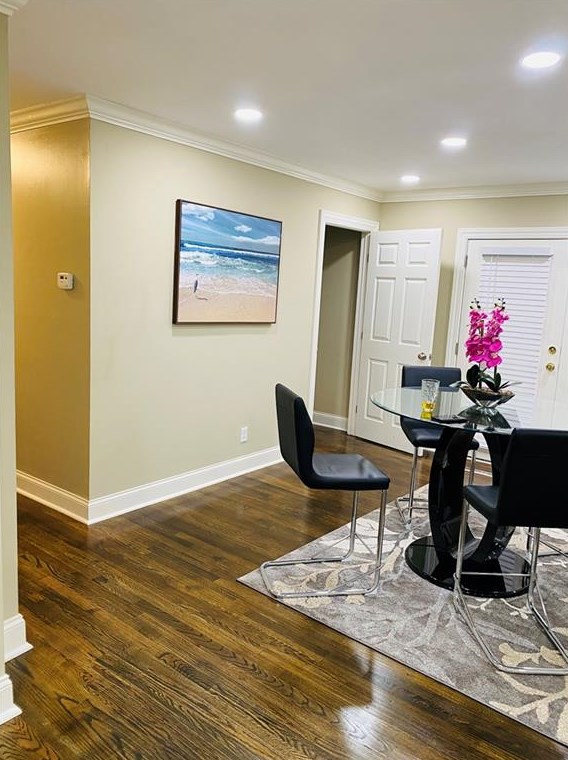 1498 Sanden Ferry Dr, Decatur GA  30033-3323 exterior