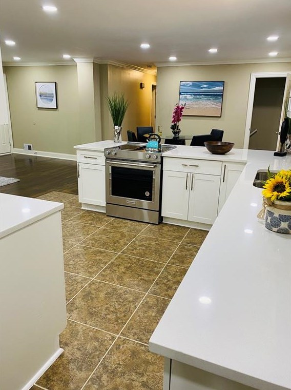 1498 Sanden Ferry Dr, Decatur GA  30033-3323 exterior