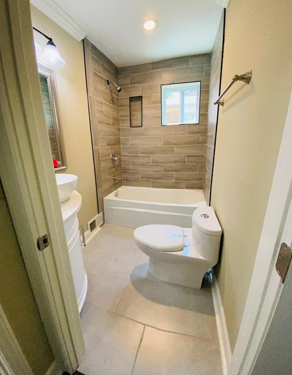 1498 Sanden Ferry Dr, Decatur GA  30033-3323 exterior