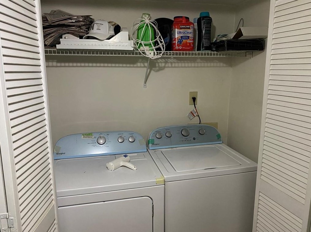 318 Tuxworth Cir, Decatur GA  30033-5616 exterior